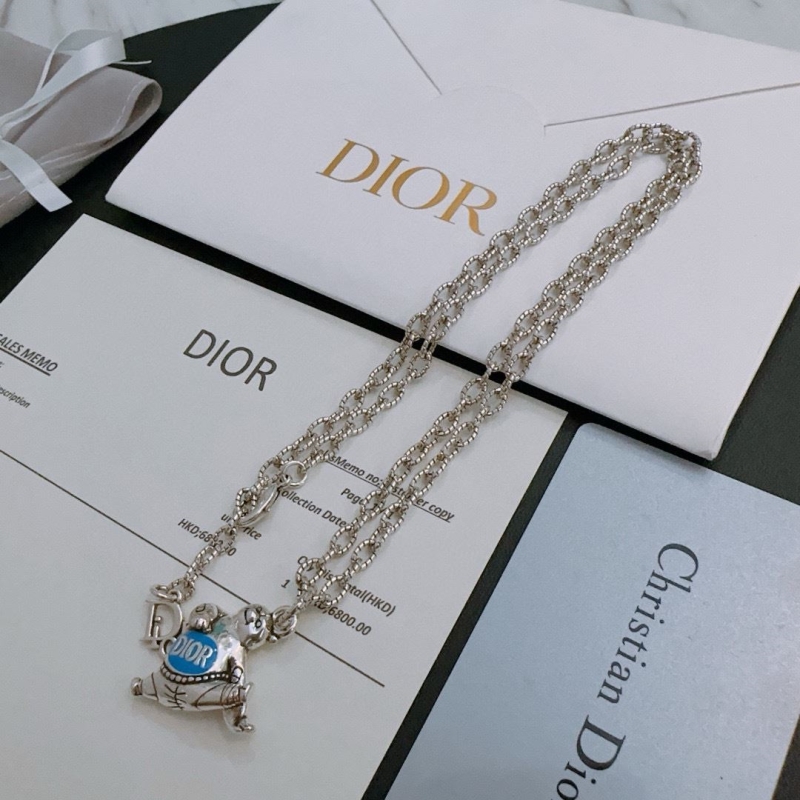 chr1st1an D10r necklaces